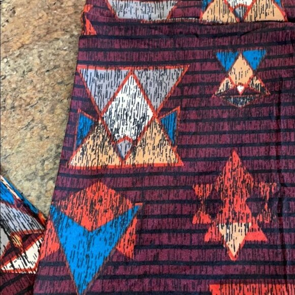 TC LuLaRoe Leggings AA32 4913 - Picture 2 of 3